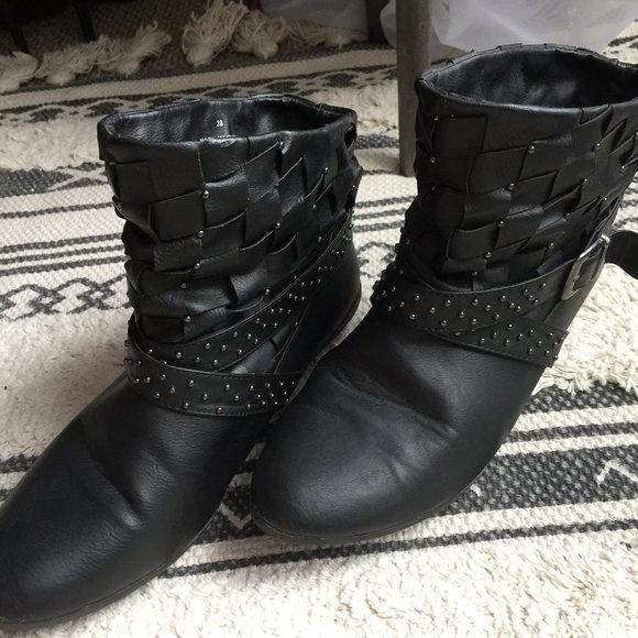 Aldo Ankle Boots - Picture 2 of 7